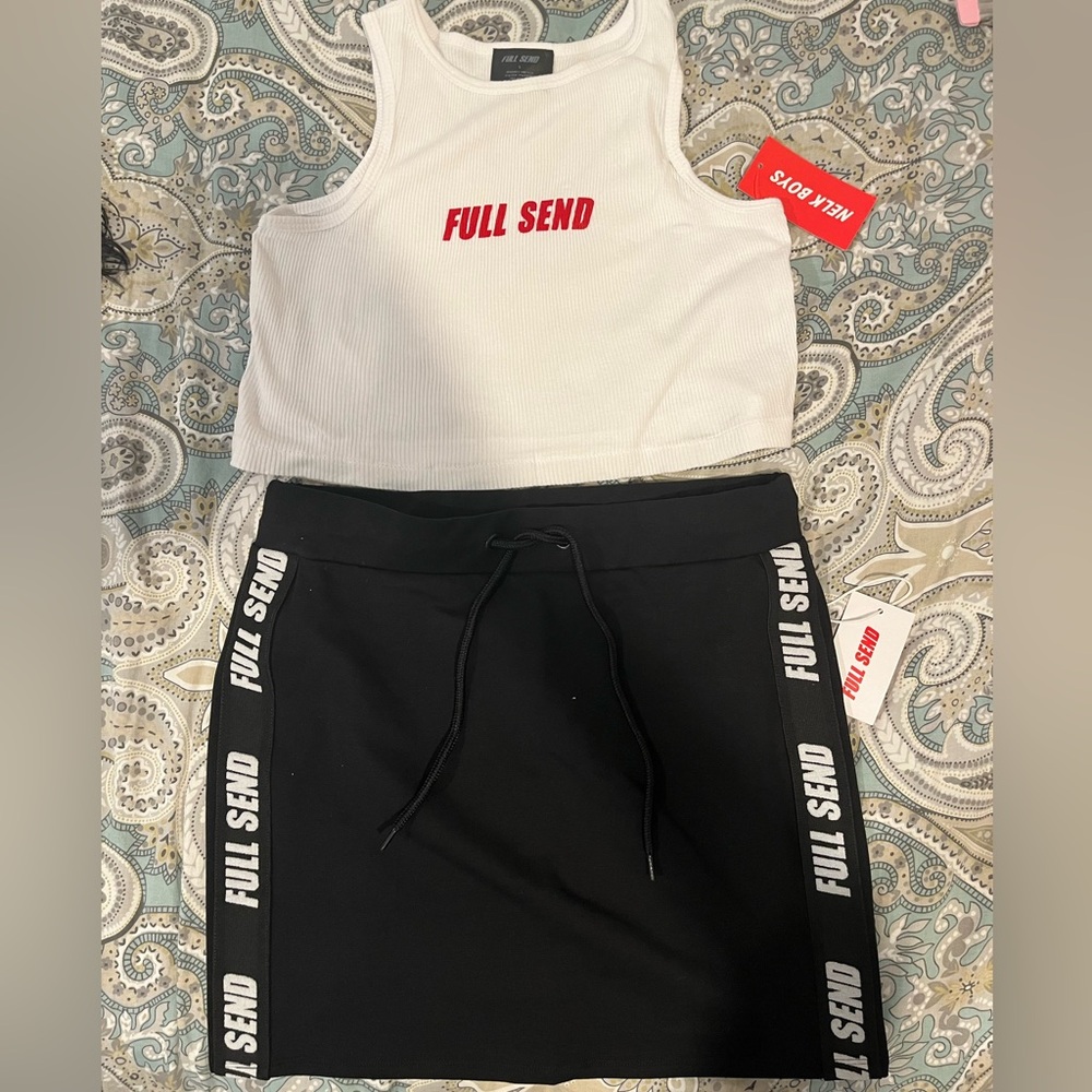 Full send set - skirt and tank NWT